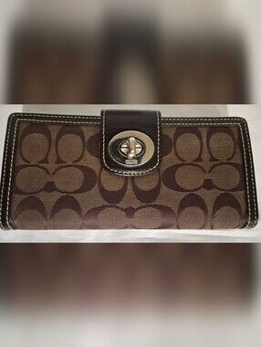 Coach Signature Canvas Turnlock Wallet in Brown